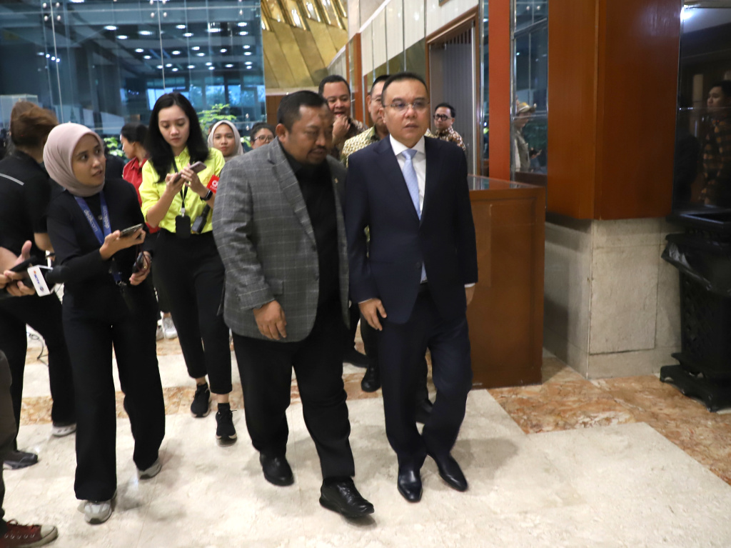 Baleg DPR gelar rapat membahas RUU Prioritas (Ashar/SinPo.id)