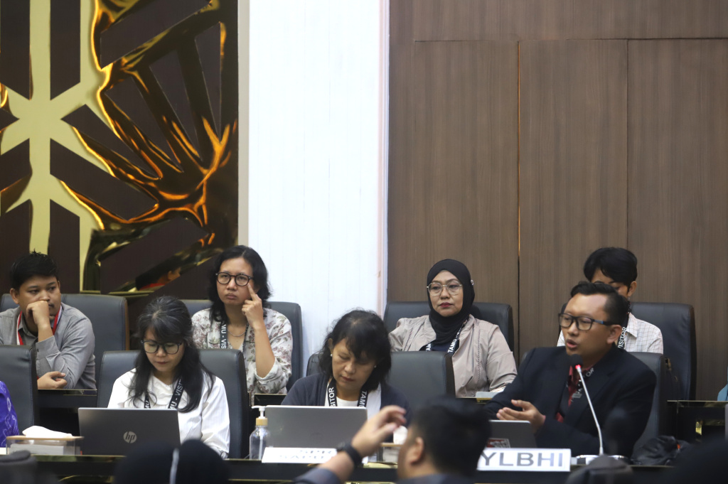 Baleg DPR gelar RDPU dengan para serikat kerja Pekerja Rumah Tangga membahas RUU PRT (Ashar/SinPo.id)