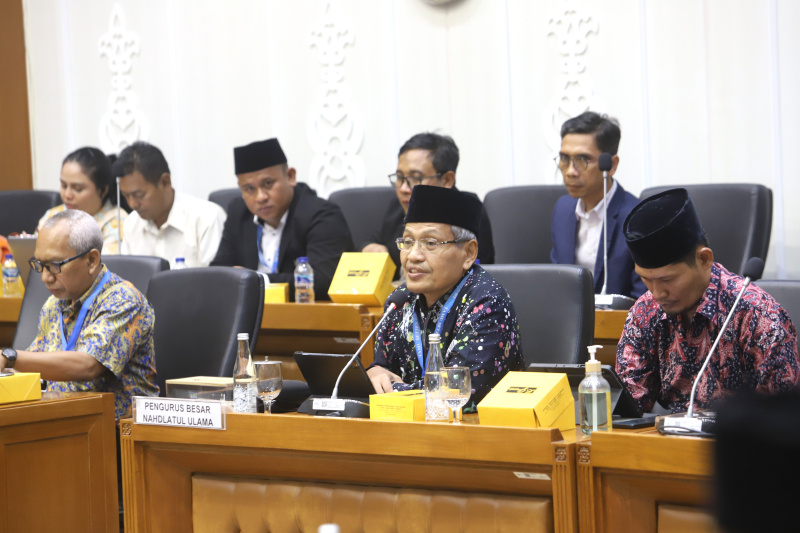 Baleg DPR gelar RDPU dengan Asosiasi Penambang Nikel (APNI), PBNU dan Muhammadiyah (Ashar/SinPo.id)