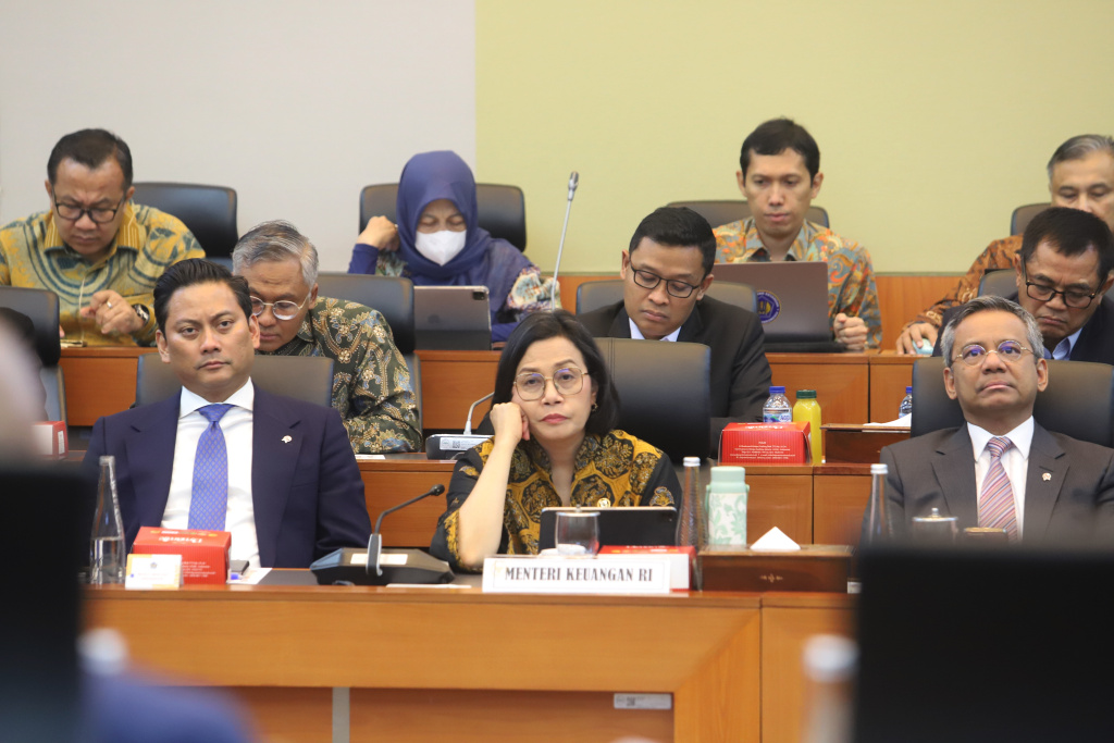 Banggar DPR gelar raker dengan Menkeu Sri Mulyani membahas pertanggungjawaban pelaksanaan APBN TA 2024 (Ashar/SinPo.id)