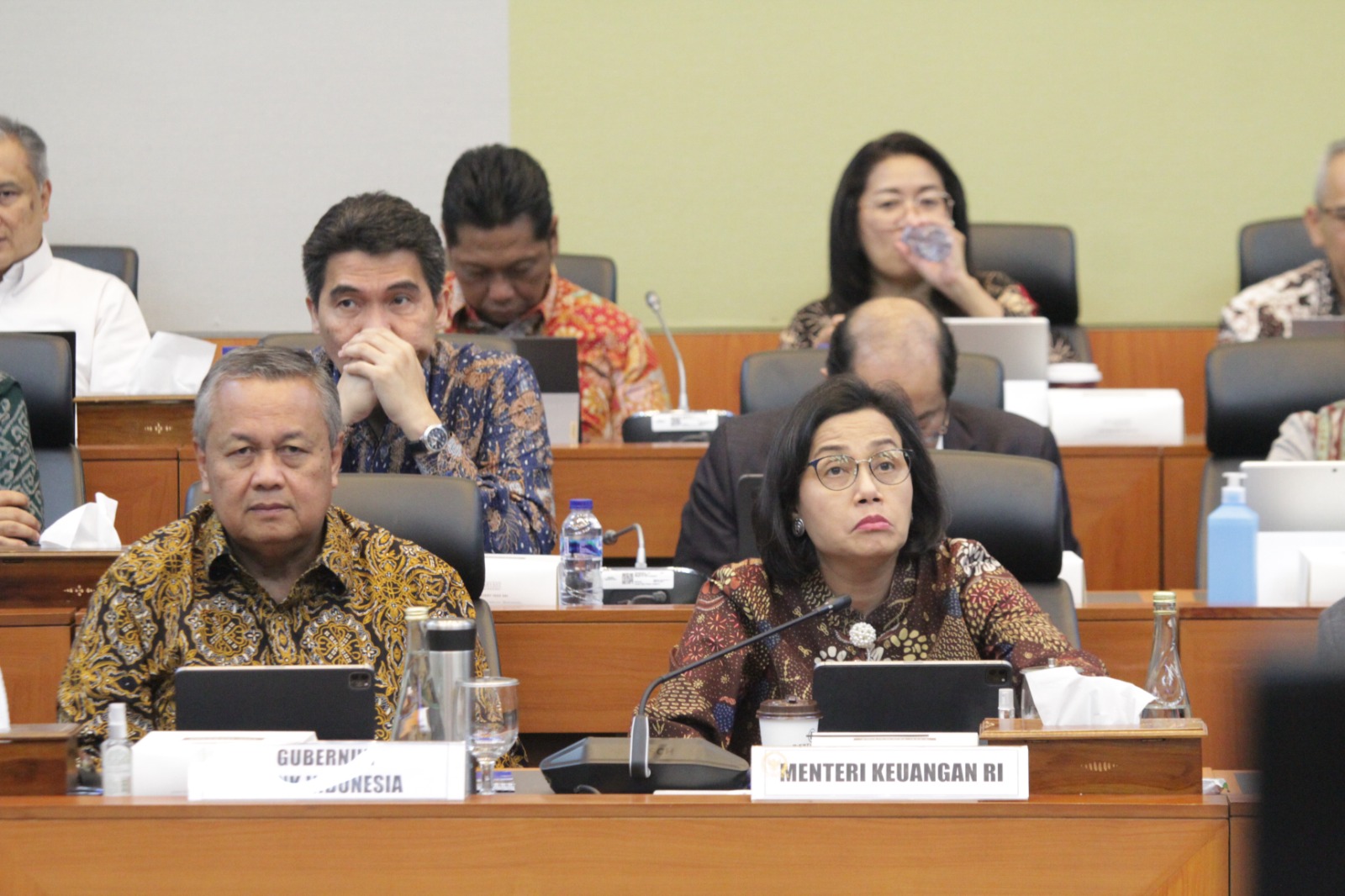 Banggar DPR gelar raker dengan Menkeu Sri Mulyani bahas RUU APBN 2025 (Ashar/SinPo.id)