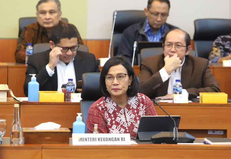 Banggar DPR RI gelar raker dengan Menkeu, Menteri PPN/Bappenas dan Gubernur Bank Indonesia bahas RAPBN TA 2025 (Ashar/SinPo.id)