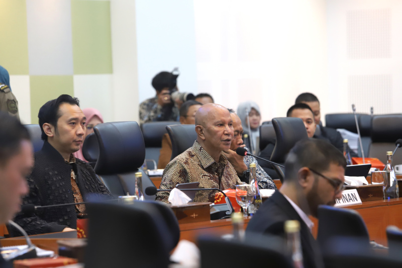 Banggar DPR gelar raker dengan tiga Menko (Ashar/SinPo.id)