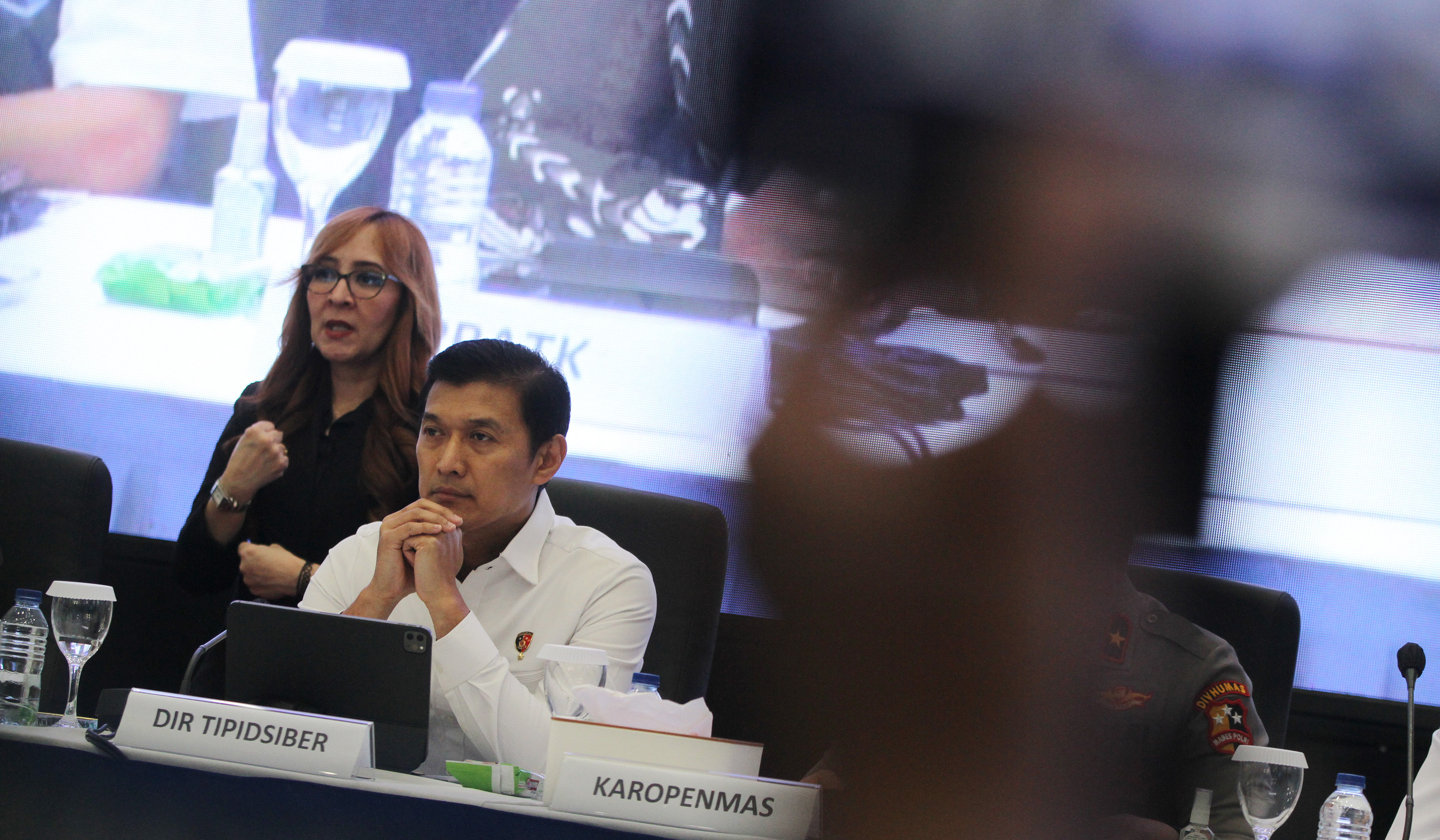 Konferensi pers pengungkapan judi online. (Agus Priatna/SinPo.id)