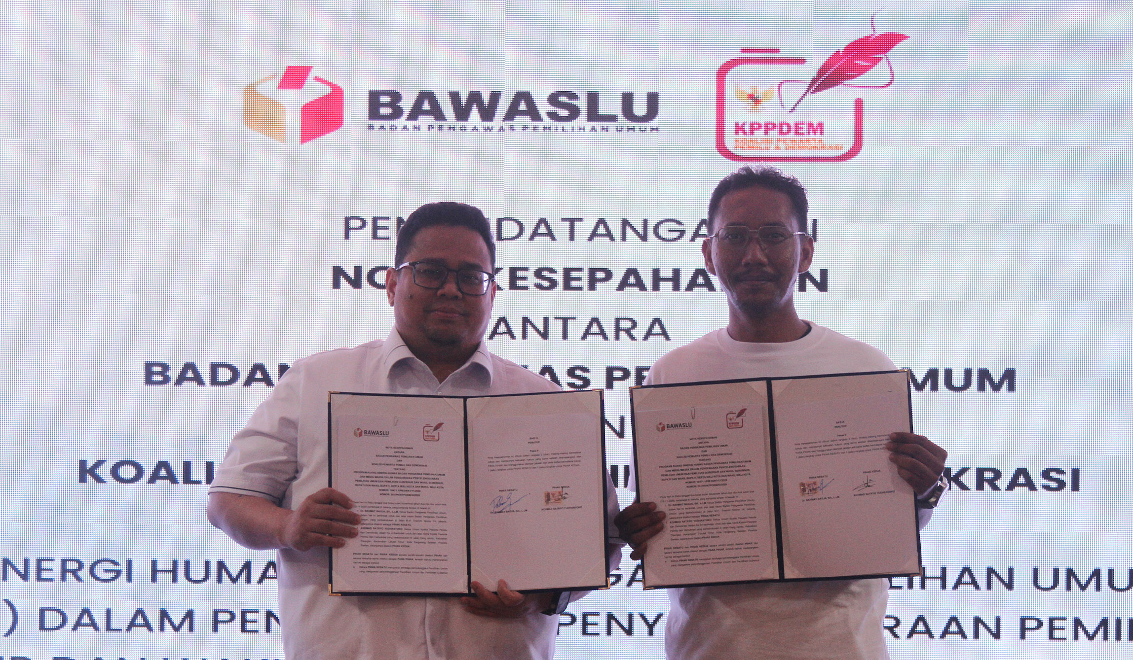 MoU Bawaslu dengan KPP Dem. (Agus Priatna/SinPo.id)