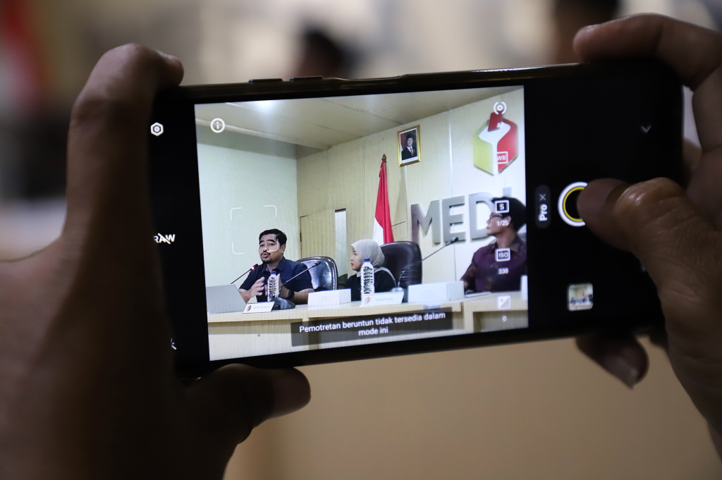 Bawaslu RI menggelar diskusi pentingnya AI dalam pengawasan digital pemilu (Ashar/SinPo.id)