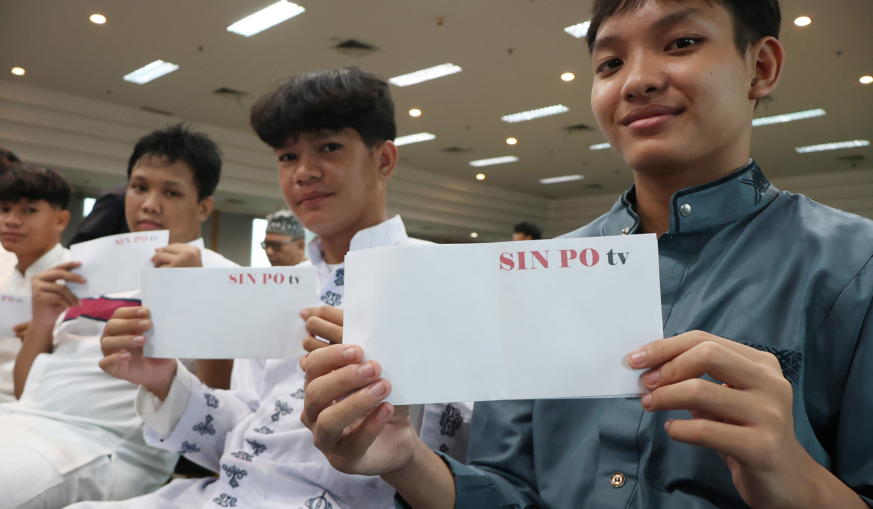 Sinpo TV & KPID Jakarta bagikan santunan anak yatim di Ramadan 1447 H. (Agus Priatna/SinPo.id)