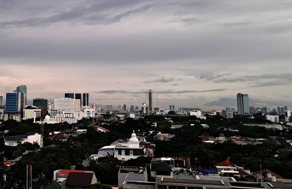 BMKG mengingatkan akan terjadi Intensitas curah hujan tinggi yang terjadi di berbagai provinsi dari Tanggal 19 hingga 20 Desember (Ashar/SinPo.id)