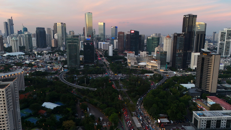 BMKG mengingatkan akan terjadi Intensitas curah hujan tinggi yang terjadi di berbagai provinsi dari Tanggal 19 hingga 20 Desember (Ashar/SinPo.id)