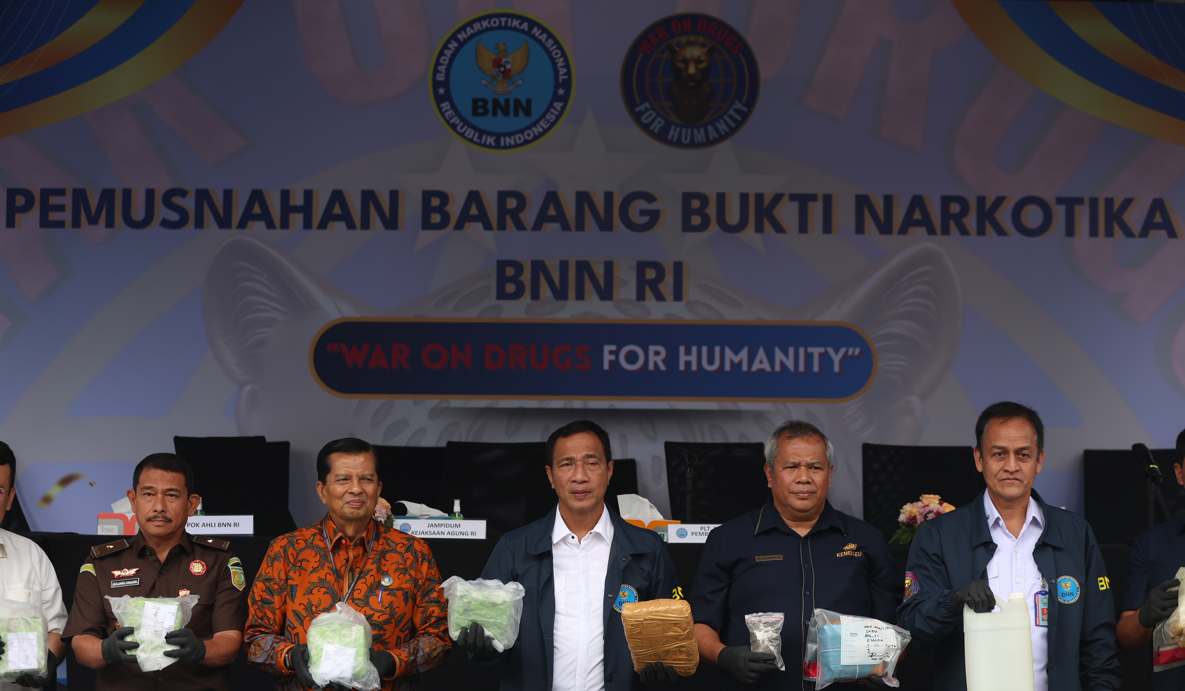 Pemusnahan barang bukti narkotika. (Agus Priatna/SinPo.id)