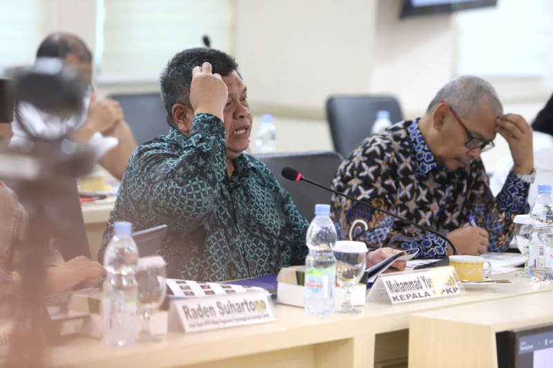 Kepala BPKP Muhammad Yusuf Ateh gelar rapat dengan Komite IV DPD RI membahasPengawasan UU No. 19 Tahun 2023 tentang APBN TA 2024 yang difokuskan pada Pengawasan Transfer ke Daerah dan Dana Desa (Ashar/SinPo.id)