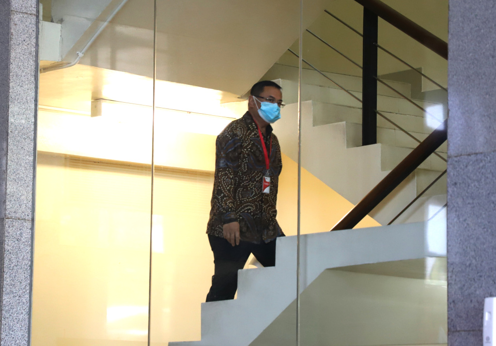 Bupati Pati Sudewo penuhi panggilan KPK sebagai saksi terkait kasus proyek jalur kereta api di DJKA (Ashar/SinPo.id)