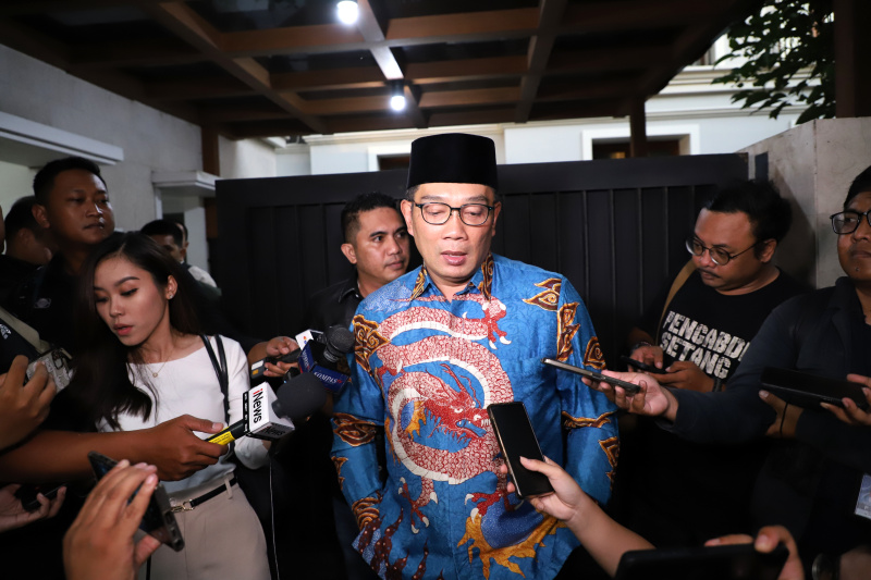 Cagub Jakarta Ridwan Kamil berkunjung ke rumah Jusuf Kalla untuk bersilaturahmi dan meminta wejangan (Ashar/SinPo.id)