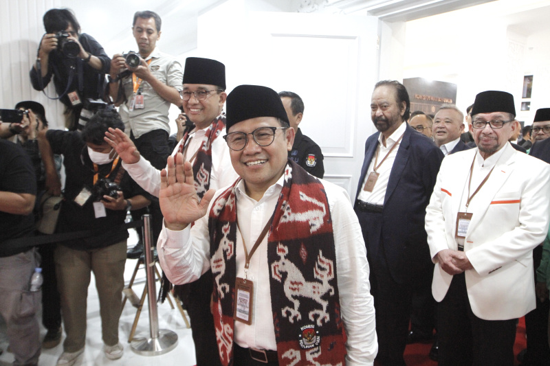 Capres Anies dan Cawapres Cak Imin resmi mendaftarkan ke KPU untuk Pilpres 2024 nanti (Ashar/SinPo.id)