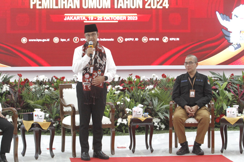 Capres Anies dan Cawapres Cak Imin resmi mendaftarkan ke KPU untuk Pilpres 2024 nanti (Ashar/SinPo.id)