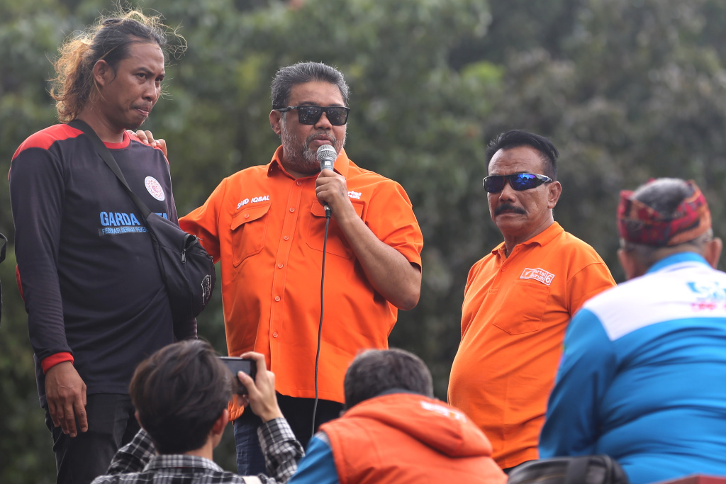 Ratusan buruh gelar aksi demo tuntut kenaikan UMP DKI Jakarta menjadi 5,8 juta(Ashar/SinPo.id)