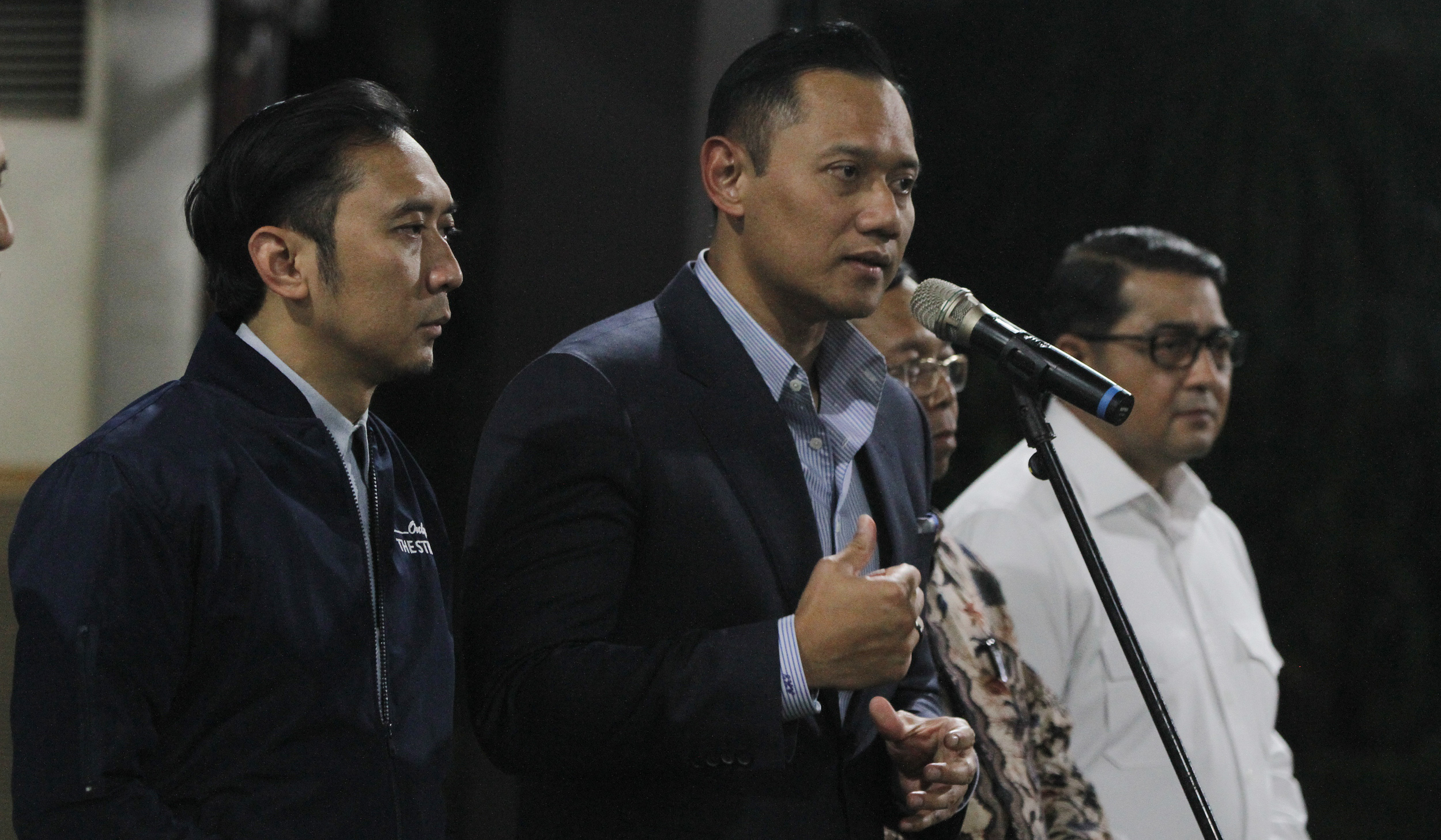 AHY memberikan keterangan terkait situasi nasional. (Agus Priatna/SinPo.id)