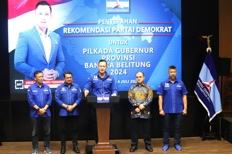 Demokrat gelar konfrensi pers penyampaian rekomendasi calon gubernur Papua Barat, Bangka Belitung dan Jambi untuk Pilkada serentak 2024 (Ashar/SinPo.id)