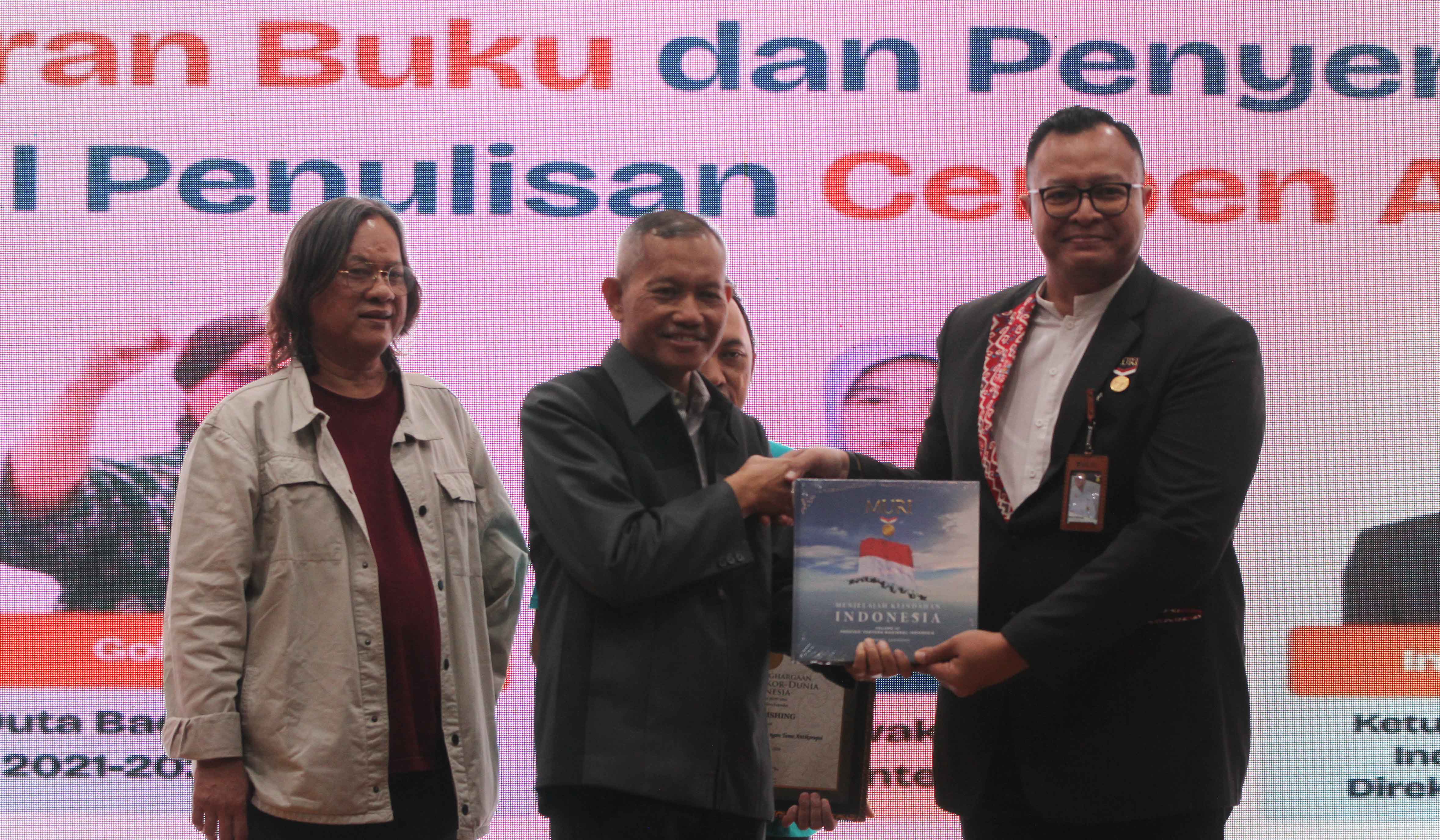 Peluncuran cerpen antikorupsi di KPK. (Agus Priatna/SinPo.id)