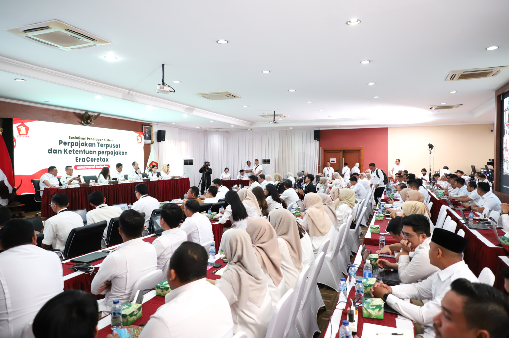Dirjen Pajak menggelar sosialisasi Sistem Perpajakan Coretax di DPP Gerindra (Ashar/SinPo.id)
