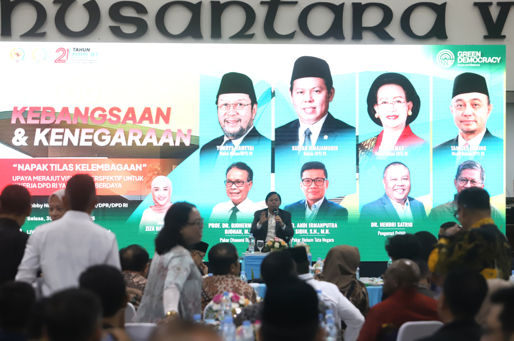 DPD RI menggelar diskusi Dialog Kebangsaan dan Kenegaraan dalam Nampak Tilas Kelembagaan Jelang HUT DPD ke-21 (Ashar/SinPo.id)