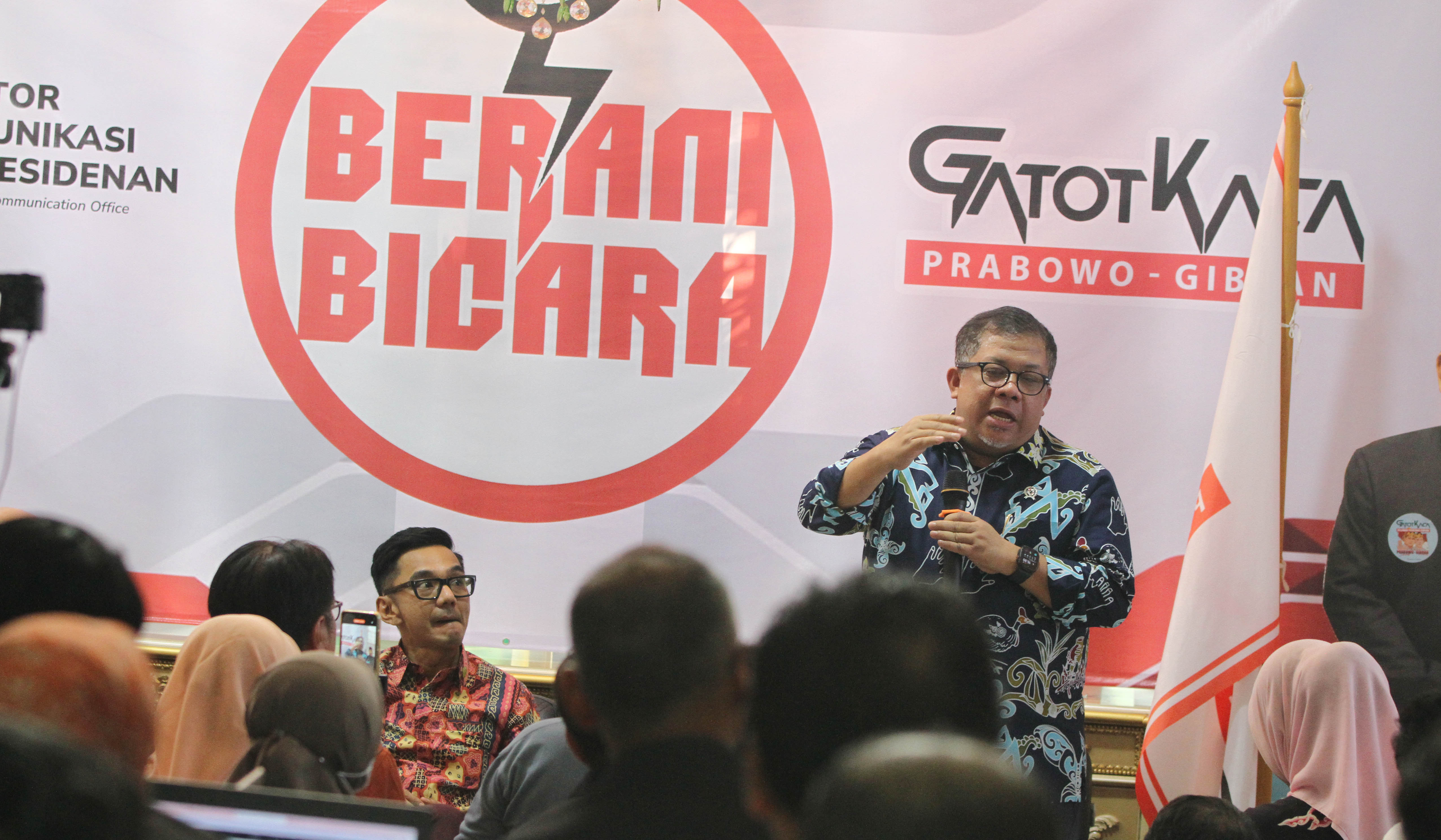 Diskusi publik. (Agus Priatna/SinPo.id)