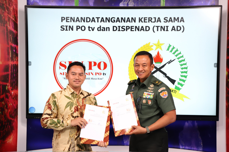 Dinas Penerangan TNI-Ad (Dispenad) melakukan penandatanganan MoU kerja dengan Sinpo Media Group membahas memberitakan kegiatan-kegiatan TNI-AD (Ashar/SinPo.id)