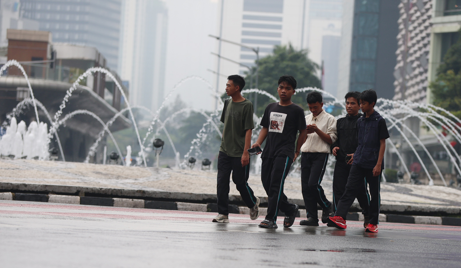Suasana CFD Jakarta saat pekan pertama Ramadan. (Agus Priatna/SinPo.id)