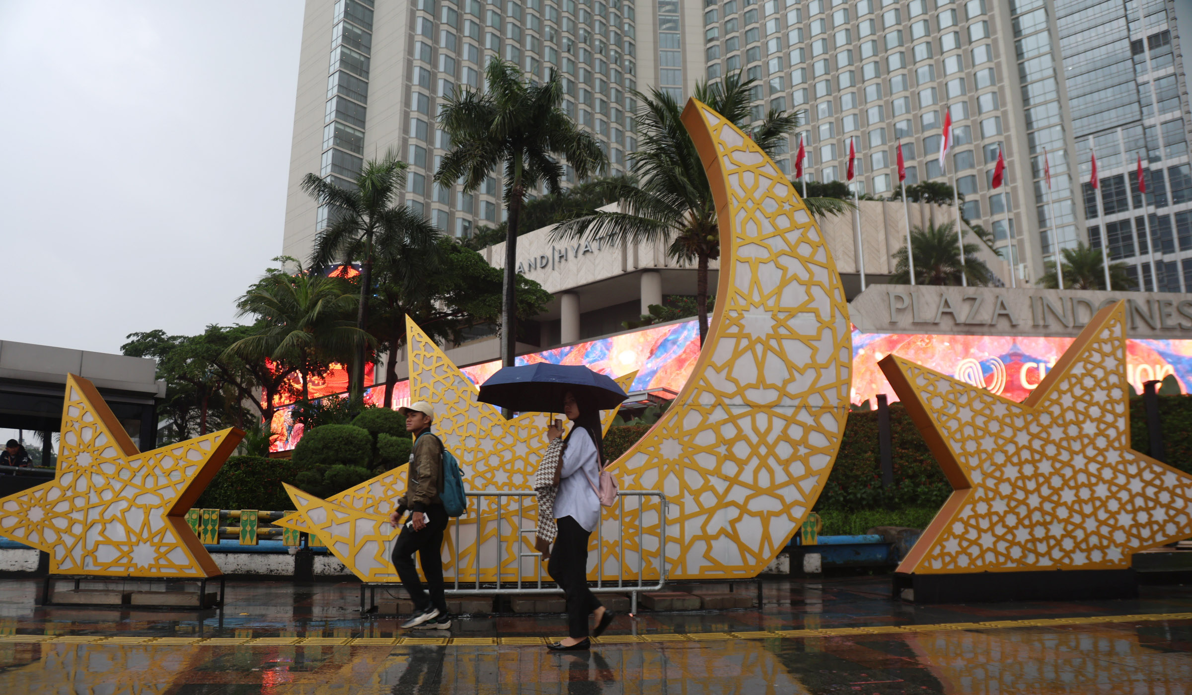 Suasana CFD Jakarta saat pekan pertama Ramadan. (Agus Priatna/SinPo.id)