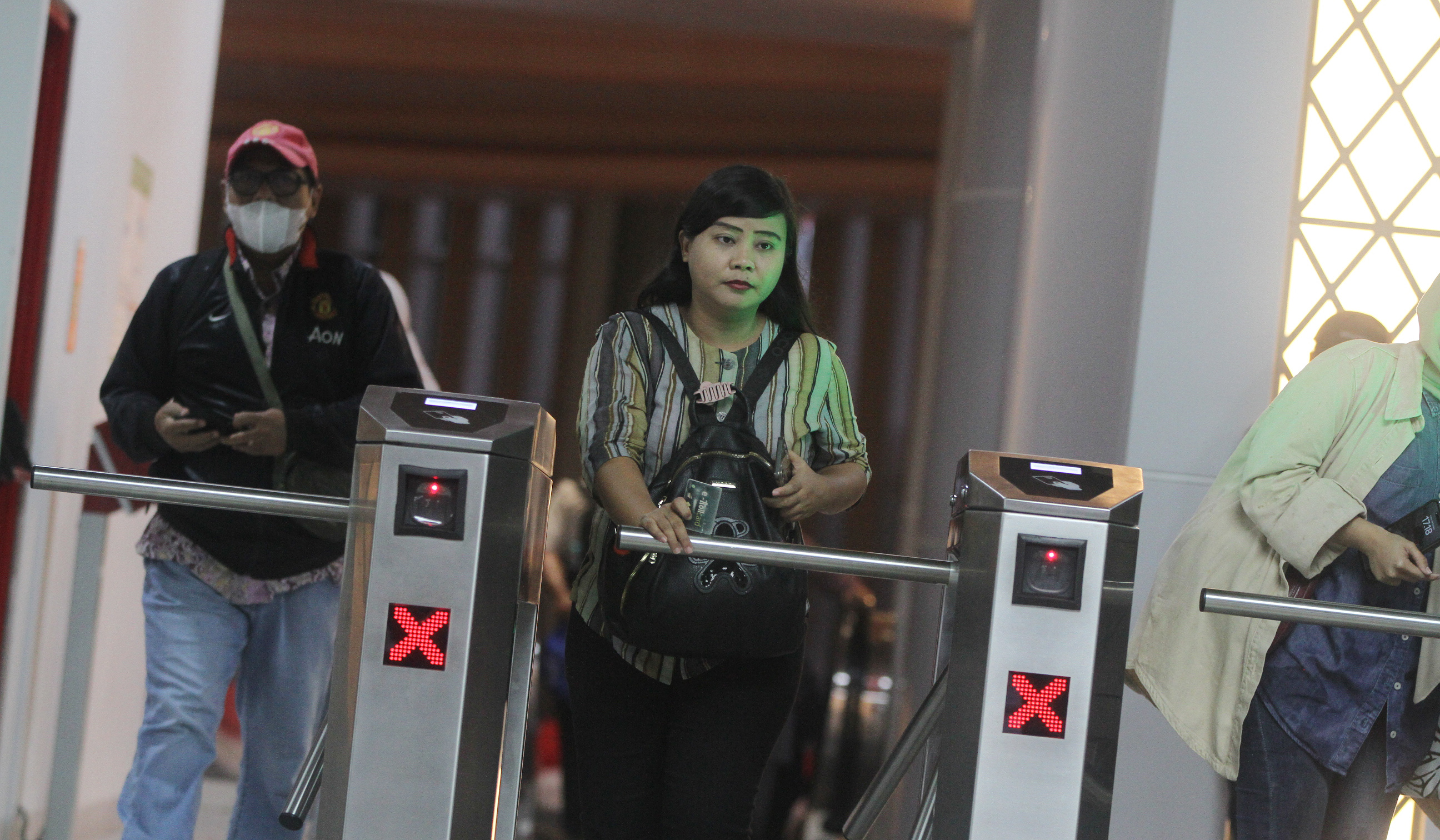 Stasiun Tanah Abang, Jakarta. (Agus Priatna/SinPo.id)