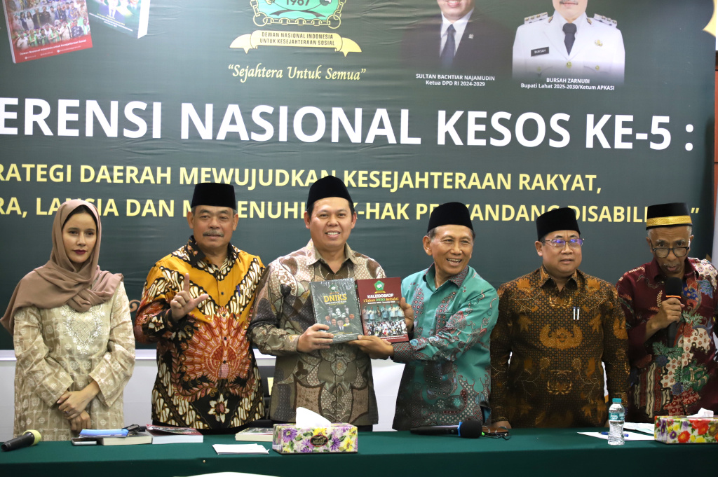 Ketua DPD Sultan Bachtiar Najamudin menghadiri Konferensi Nasional Kesejahteraan Sosial di Kantor DNIKS (Ashar/SinPo.id)