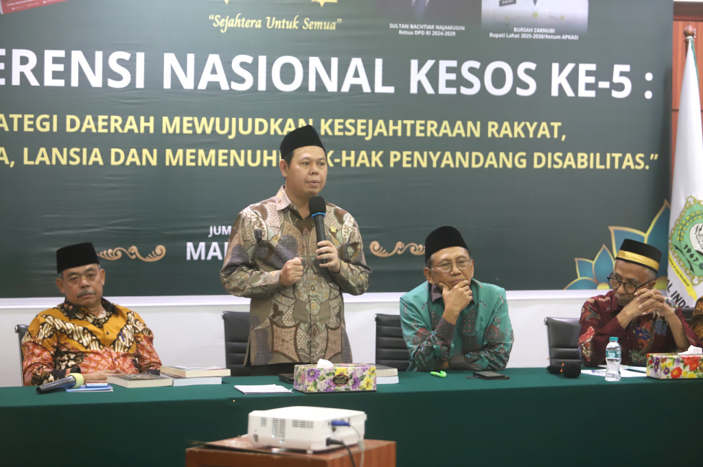 Ketua DPD Sultan Bachtiar Najamudin menghadiri Konferensi Nasional Kesejahteraan Sosial di Kantor DNIKS (Ashar/SinPo.id)