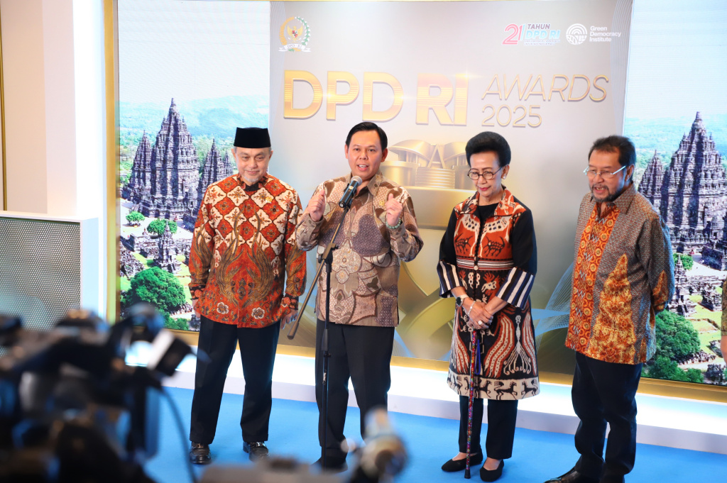 DPD RI rayakan HUT ke-21 menggelar DPD Awards di Gedung Tribrata (Ashar/SinPo.id)