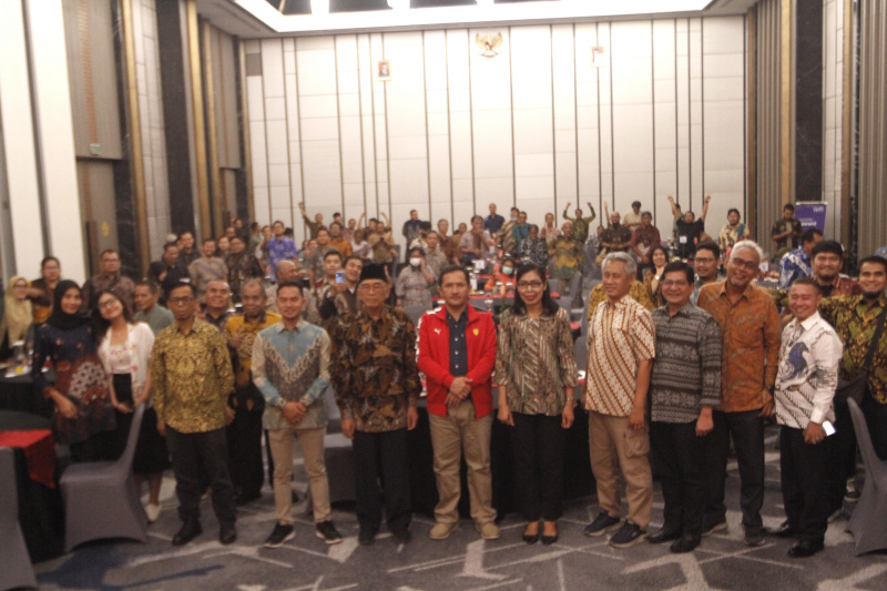 DPR RI bekerja dengan Koordinatoriat Wartawan Parlemen menggelar forum komunikasi dengan tema Peran Media Menanggulangi Perundungan Pada Anak (Ashar/SinPo.id)