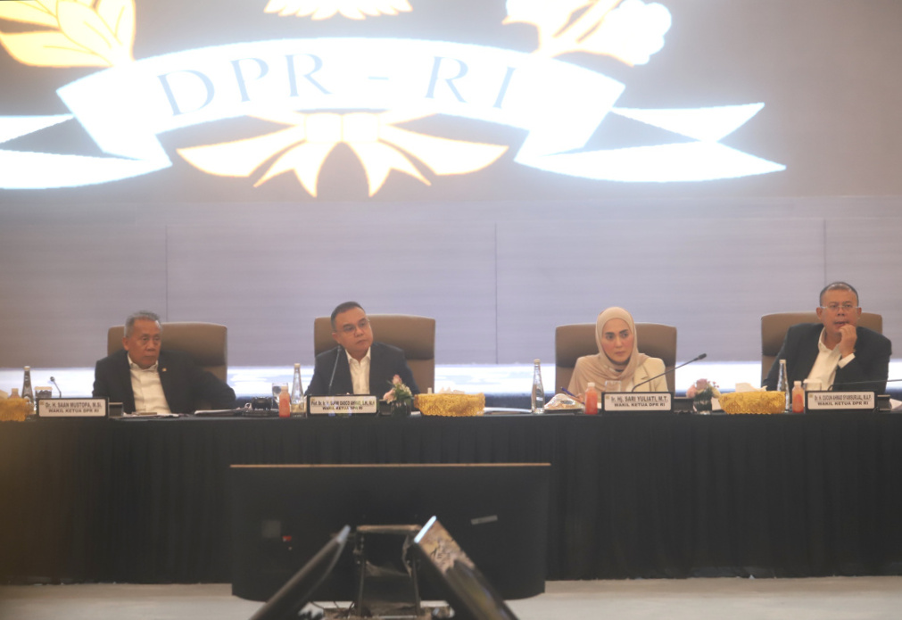 DPR dan Pemerintah menggelar rapat Satgas Galapana pemulihan pasca bencana Aceh dan Sumatera (Ashar/SinPo.id)