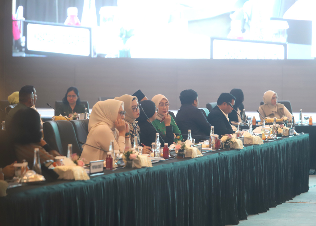 DPR dan Pemerintah menggelar rapat Satgas Galapana pemulihan pasca bencana Aceh dan Sumatera (Ashar/SinPo.id)