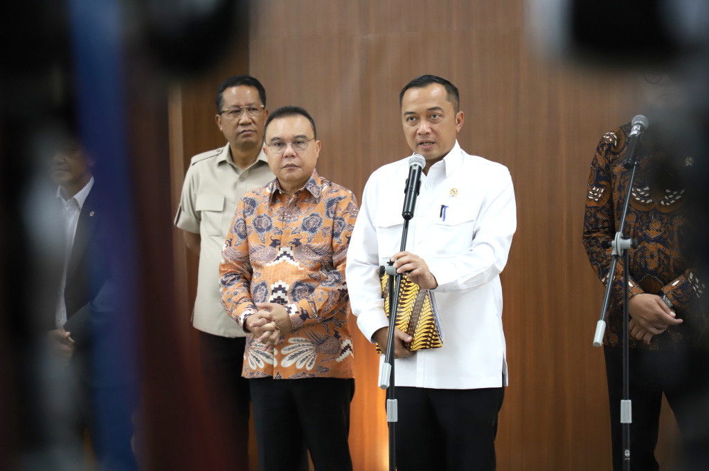 Pimpinan DPR Prof Sufmi Dasco Ahmad menggelar rapat koordinasi mempercepat pertumbuhan ekonomi sekaligus kemudian membicarakan tata kelola ekspor yang akan dilakukan oleh DSI (Ashar/SinPo.id)