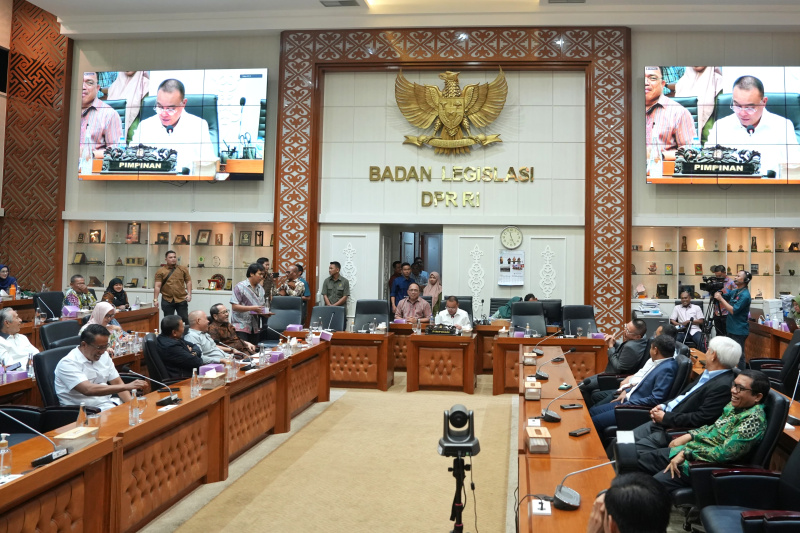 DPR RI mengganti Ketua Baleg sebelumnya Supratman Andi Agtas digantikan oleh Wihadi Wiyanto dari Fraksi Gerindra (Ashar/SinPo.id)