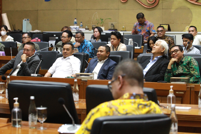 DPR RI mengganti Ketua Baleg sebelumnya Supratman Andi Agtas digantikan oleh Wihadi Wiyanto dari Fraksi Gerindra (Ashar/SinPo.id)