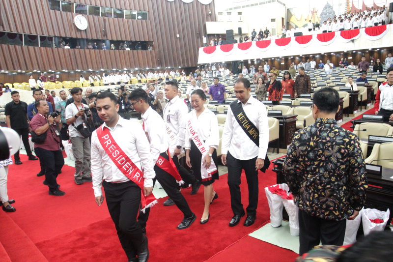 DPR gelar gladi bersih jelang sidang tahunan DPR RI/DPD RI/MPR RI (Ashar/SinPo.id)