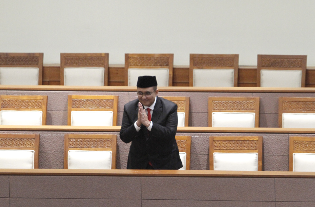 DPR RI menggelar Rapat Paripurna Ke-26 Masa Persidangan V Tahun 2022-2023 membahas mengesahkan Calon BPK RI Slamet Eddy Purnomo (Ashar/SinPo.id)