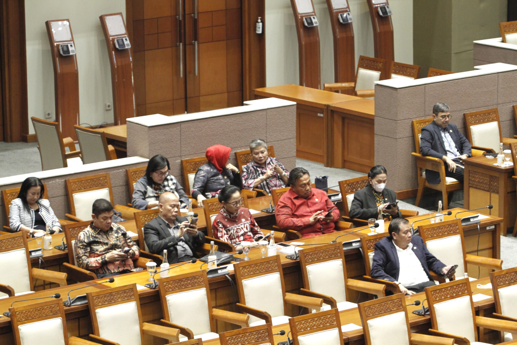 DPR RI menggelar Rapat Paripurna Ke-26 Masa Persidangan V Tahun 2022-2023 membahas mengesahkan Calon BPK RI Slamet Eddy Purnomo (Ashar/SinPo.id)