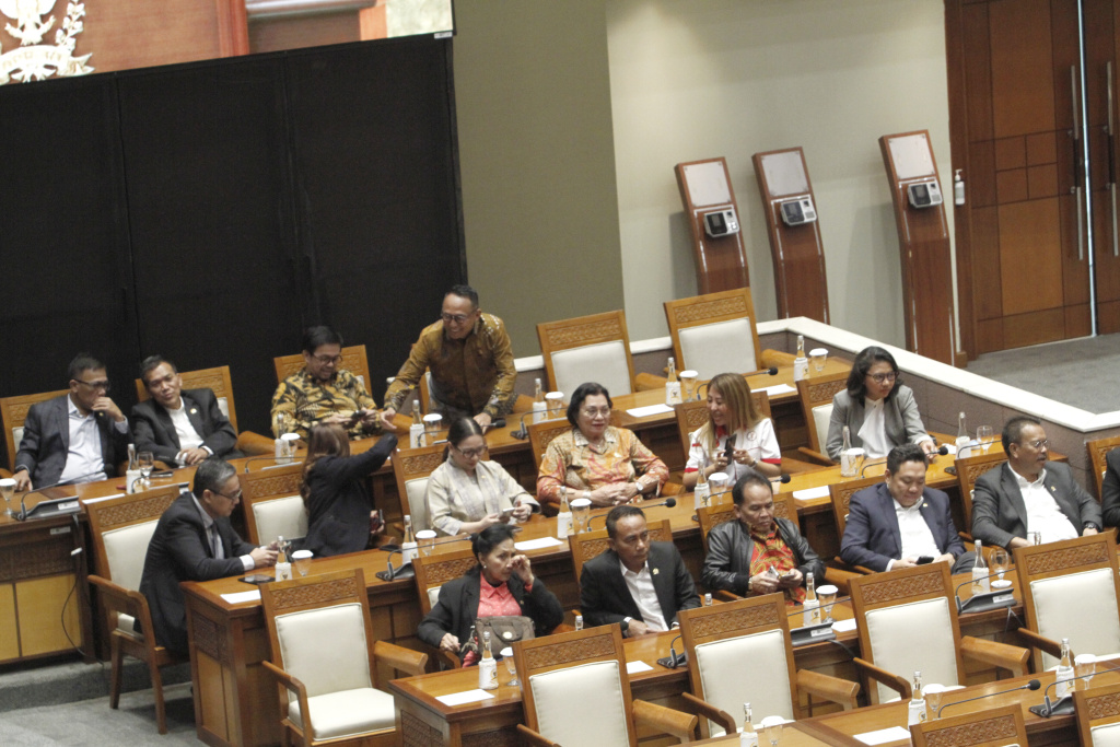 DPR gelar Paripurna Masa Persidangan V Resmi Sahkan RUU Kesehatan menjadi UU Kesehatan (Ashar/SinPo.id)