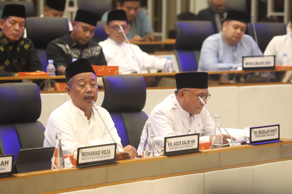 DPR menggelar pertemuan dengan Trans 7 terkait program Xpose Uncensored yang tidak sengaja menyinggung pondok pesantren Lirboyo (Ashar/SinPo.id)