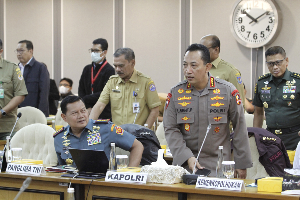 DPR gelar Rapat Gabungan dengan Pemerintah membahas Pengelolaan Batas Wilayah Negara (Ashar/SinPo.id)