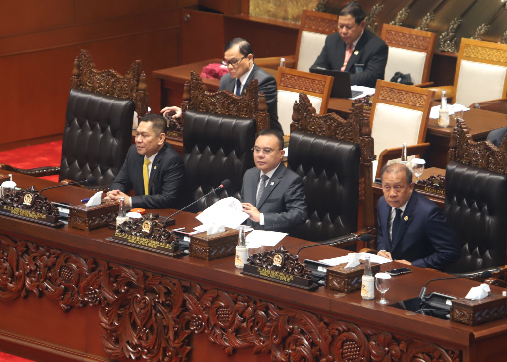 DPR RI gelar Rapat Paripurna ke-17 Pembukaan Masa Persidangan III Tahun Sidang 2024-2025 (Ashar/SinPo.id)