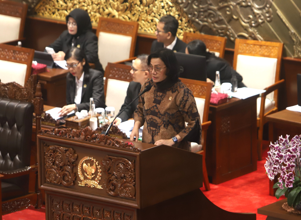 DPR RI gelar rapat paripurna bersama Menteri Keuangan Sri Mulyani membahas RAPBN Anggaran tahun 2026 (Ashar/SinPo.id)