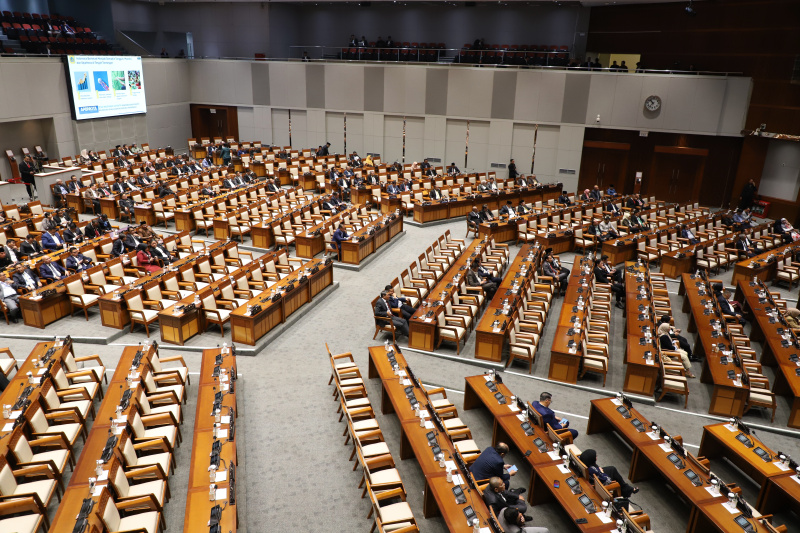 DPR RI gelar rapat paripurna bersama Menteri Keuangan Sri Mulyani membahas RAPBN Anggaran tahun 2026 (Ashar/SinPo.id)