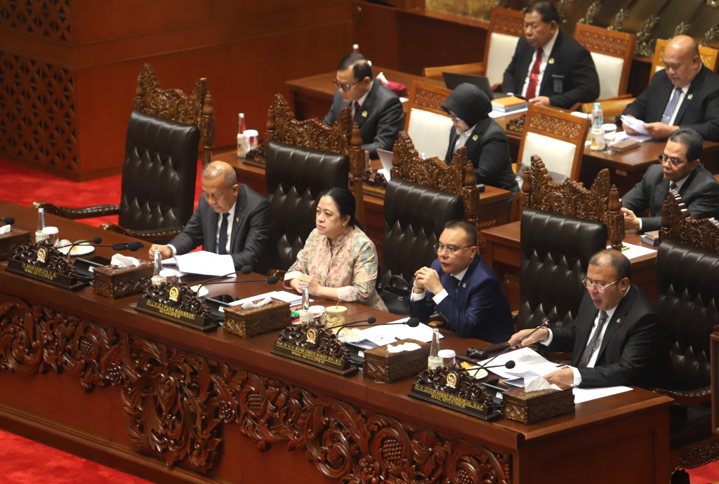 DPR gelar Rapat Paripurna ke-24 dengan Menteri Keuangan Sri Mulyani membacakan laporan keuangan APBN TA 2024 (Ashar/SinPo.id)