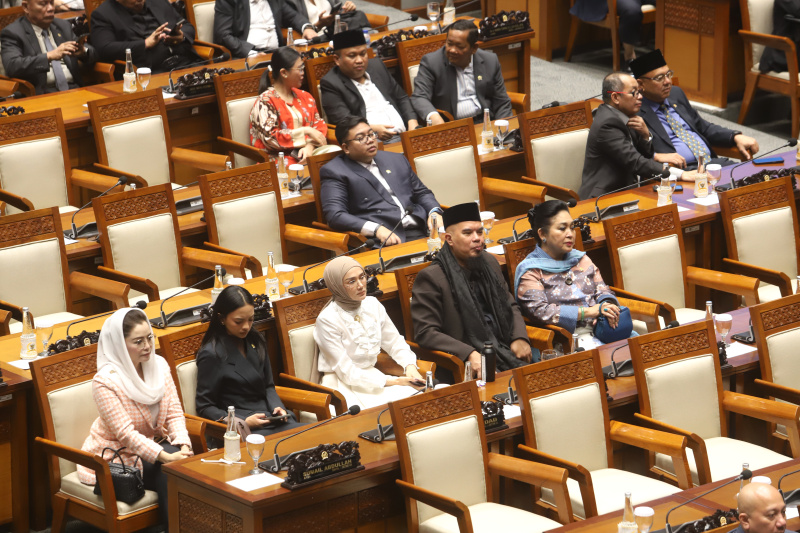 DPR gelar Rapat Paripurna ke-24 dengan Menteri Keuangan Sri Mulyani membacakan laporan keuangan APBN TA 2024 (Ashar/SinPo.id)